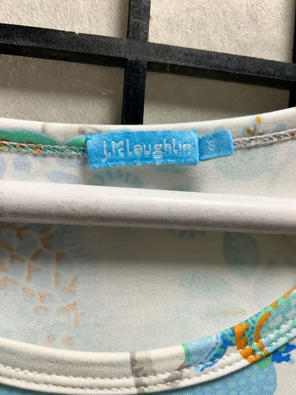 J. McLaughlin Light Blue and White Floral Scoop Neck Top with Aqua Accents